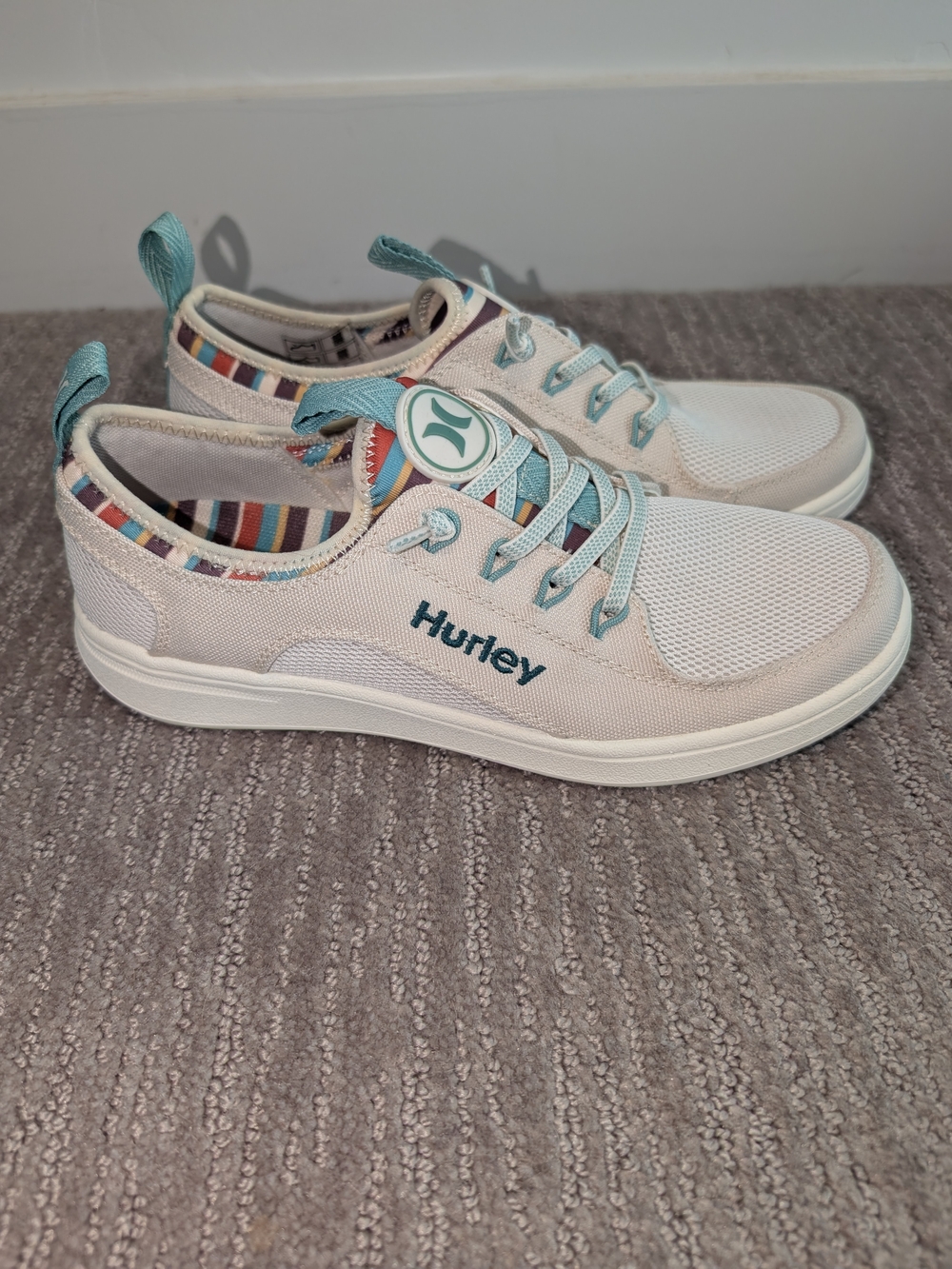 NEW/NIB - Women's Hurley Castaic Slip-on Sneakers (Beige)